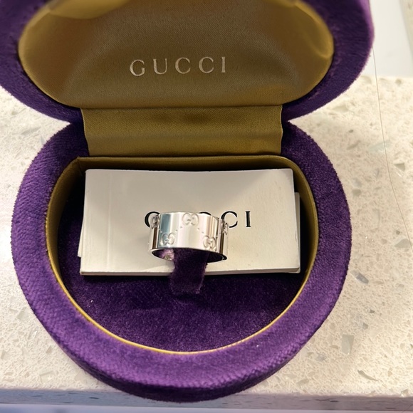 Authentic 18k Gold Icon WIDE Ring Size 8  (size18 in Italy) w/Original box etc - Picture 2 of 8